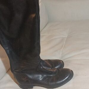 Born Womans Black Used Leather Boots